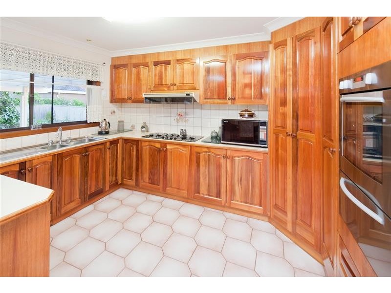 11 Dorset Road, Dandenong North VIC 3175