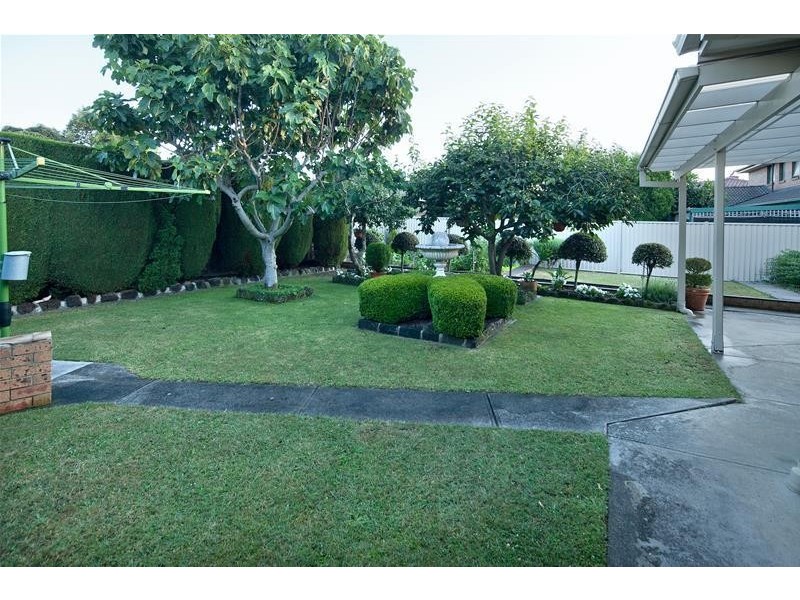 11 Dorset Road, Dandenong North VIC 3175