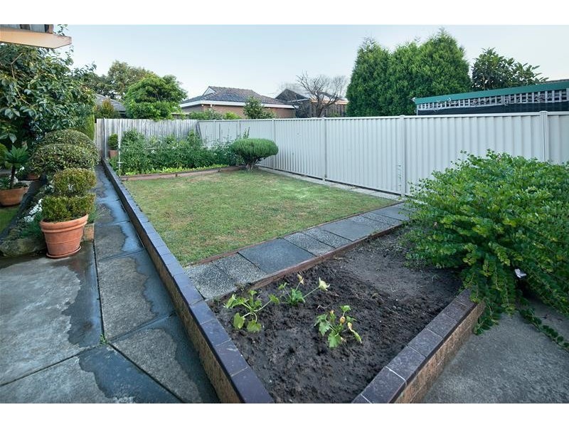 11 Dorset Road, Dandenong North VIC 3175