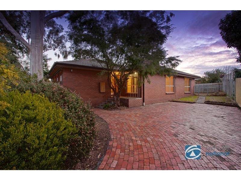 13 Rupert Drive, Mulgrave VIC 3170