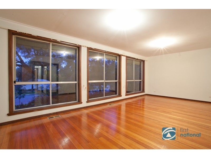 13 Rupert Drive, Mulgrave VIC 3170