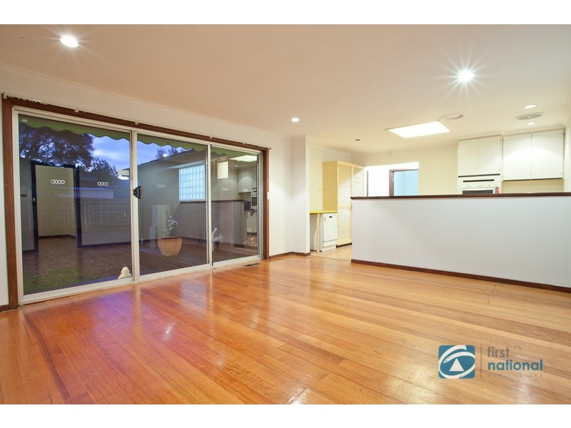 13 Rupert Drive, Mulgrave VIC 3170