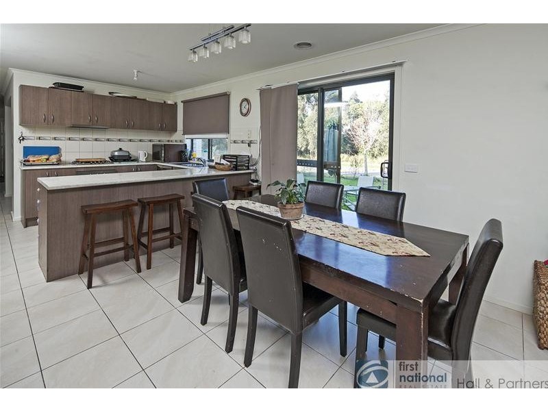 4 Kosta Boda Boulevard, Pakenham VIC 3810