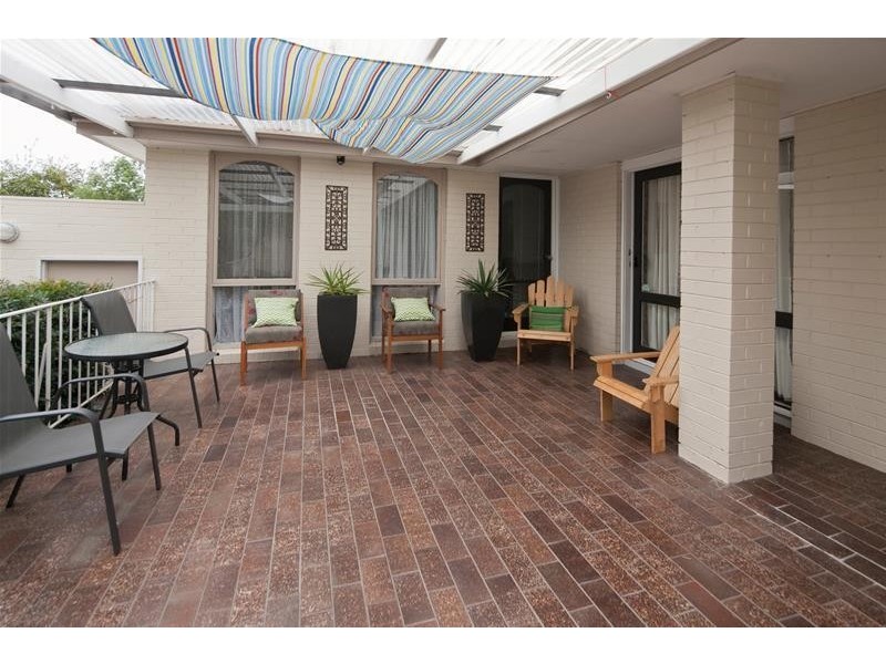 24 Kilberry Crescent, Hallam VIC 3803