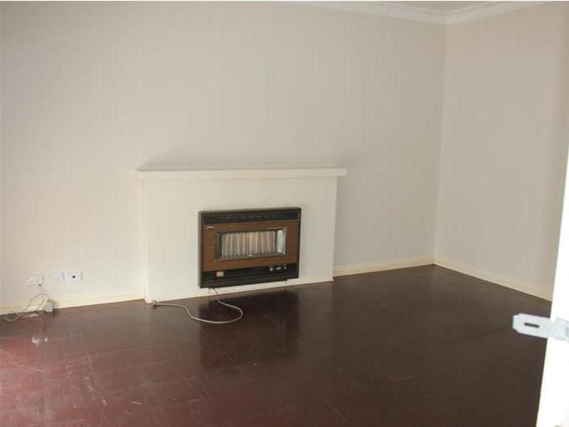 15 Charles Street, Dandenong VIC 3175