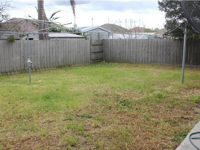 15 Charles Street, Dandenong VIC 3175