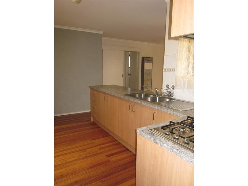 14 David Collins Drive, Endeavour Hills VIC 3802