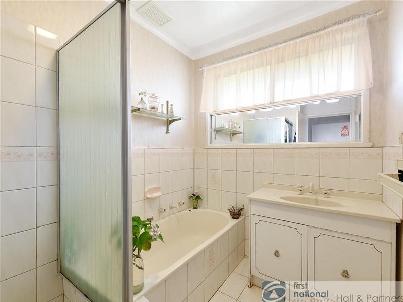 14 Conifer Court, Dandenong North VIC 3175