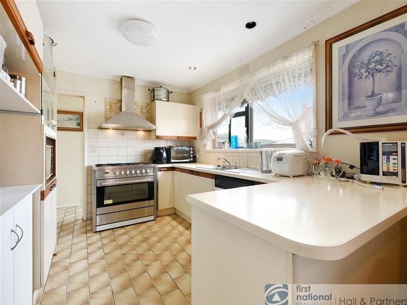 14 Conifer Court, Dandenong North VIC 3175