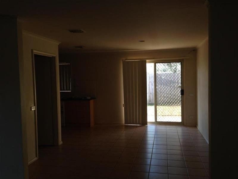 13/36-40 Hennessy Way, Dandenong North VIC 3175