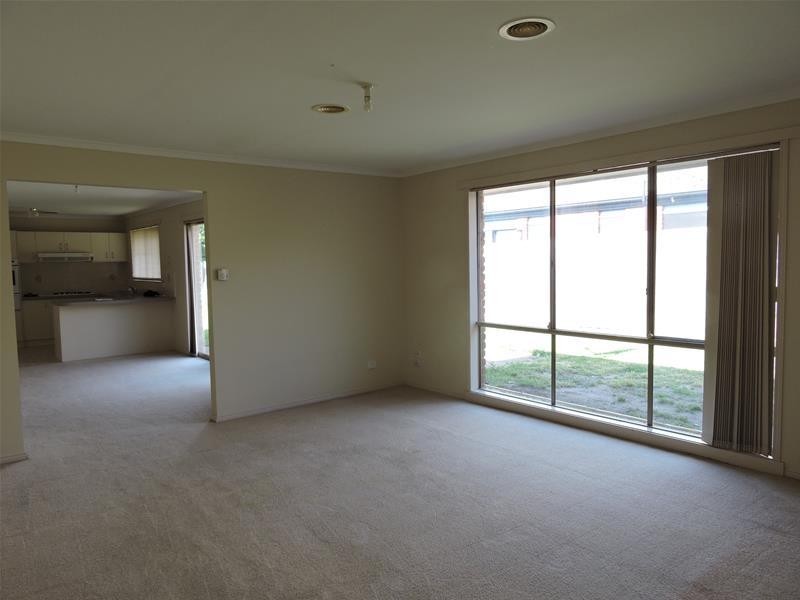 386 Centre Road, Berwick VIC 3806