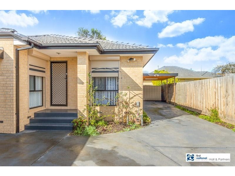 2/1 Hillside Avenue, Dandenong North VIC 3175