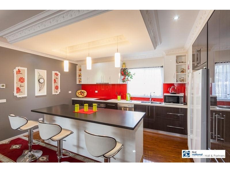 2/1 Hillside Avenue, Dandenong North VIC 3175