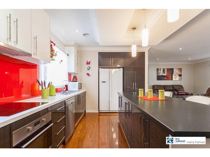 2/1 Hillside Avenue, Dandenong North VIC 3175