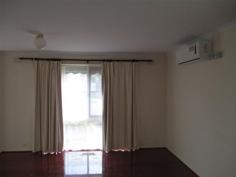 2 Primrose Hill Close, Endeavour Hills VIC 3802