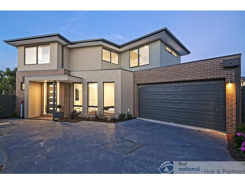 9/134-136 Kennington Park Drive, Endeavour Hills VIC 3802