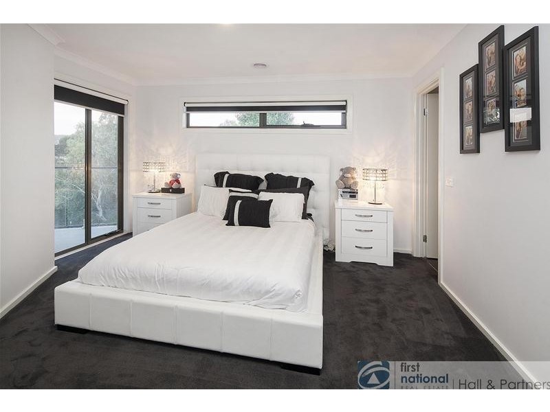 9/134-136 Kennington Park Drive, Endeavour Hills VIC 3802