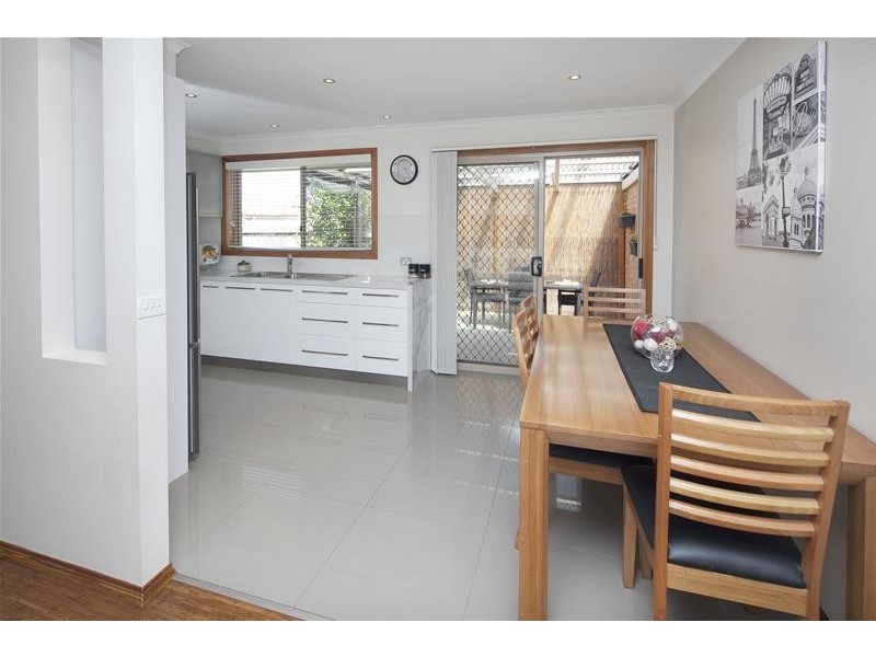 5/44 King  Street, Pakenham VIC 3810