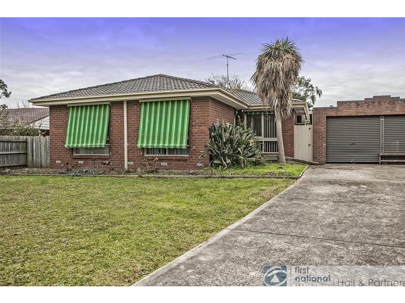 15 Trawalla Court, Hampton Park VIC 3976