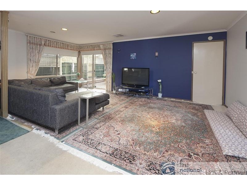 1 The Glade, Dandenong VIC 3175