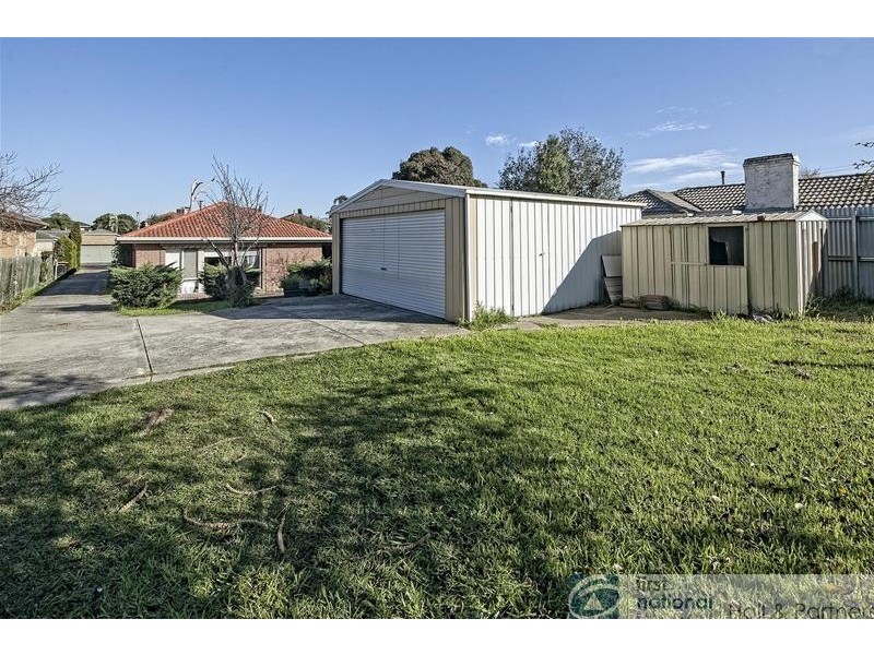 1 The Glade, Dandenong VIC 3175
