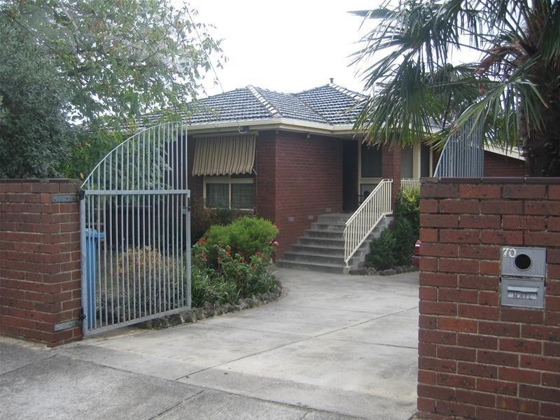 70 Wilma Avenue, Dandenong VIC 3175