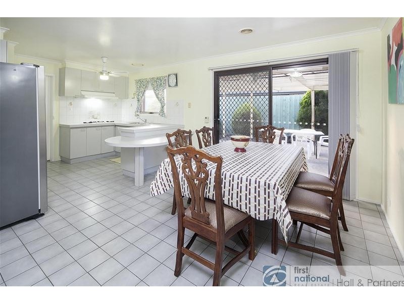 6 Eildon Road, Endeavour Hills VIC 3802