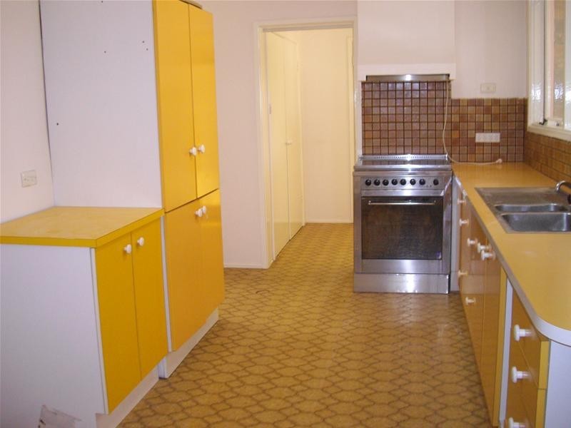 63 Rawdon Hill Drive, Dandenong North VIC 3175