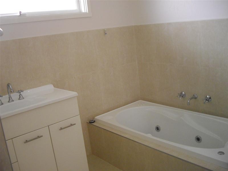 63 Rawdon Hill Drive, Dandenong North VIC 3175