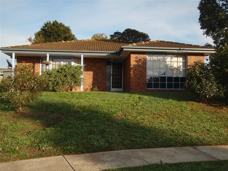 13 Rimmington Court, Hampton Park VIC 3976