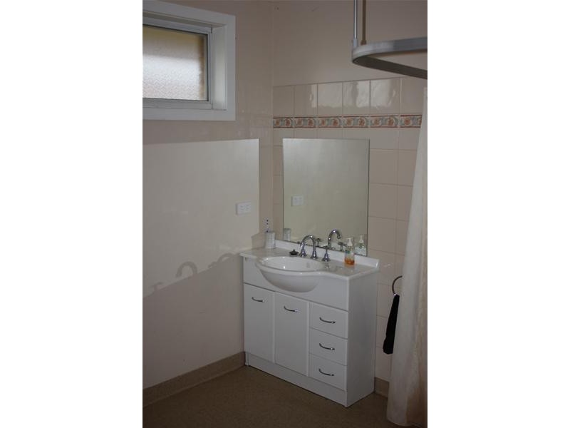 51 Longwarry Road, Drouin VIC 3818