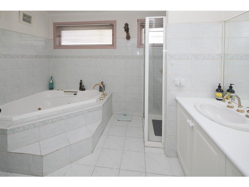 2 Somerset Court, Mulgrave VIC 3170