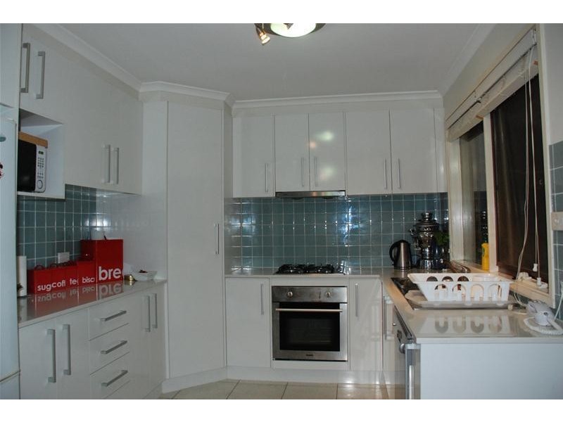 24 John Fawkner Drive, Endeavour Hills VIC 3802