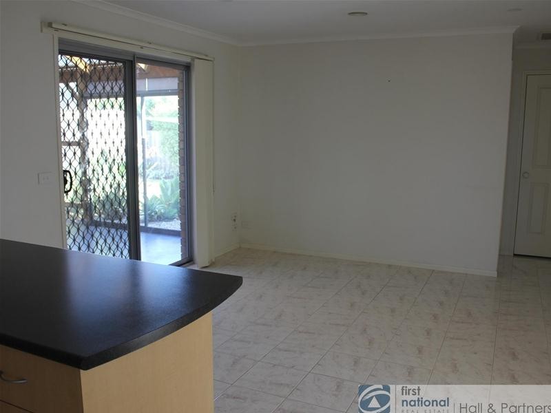 52 Trafalgar Way, Cranbourne North VIC 3977