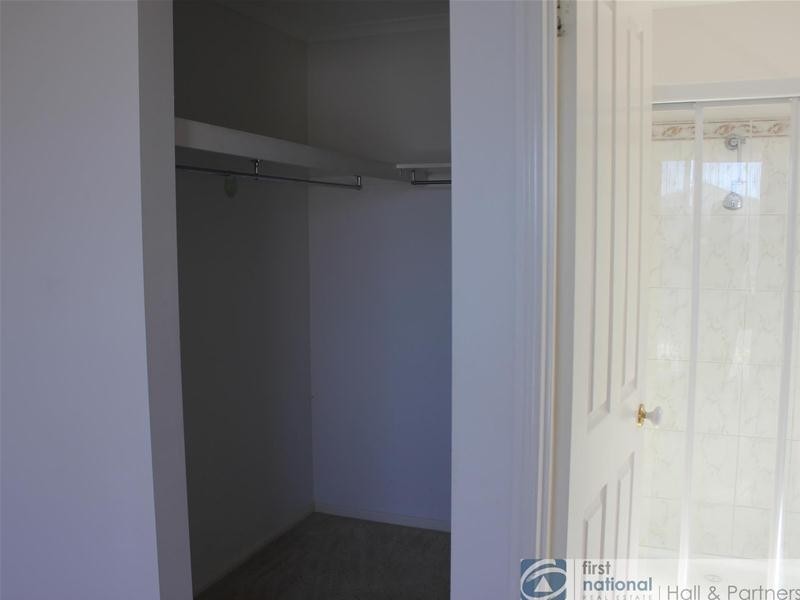 52 Trafalgar Way, Cranbourne North VIC 3977