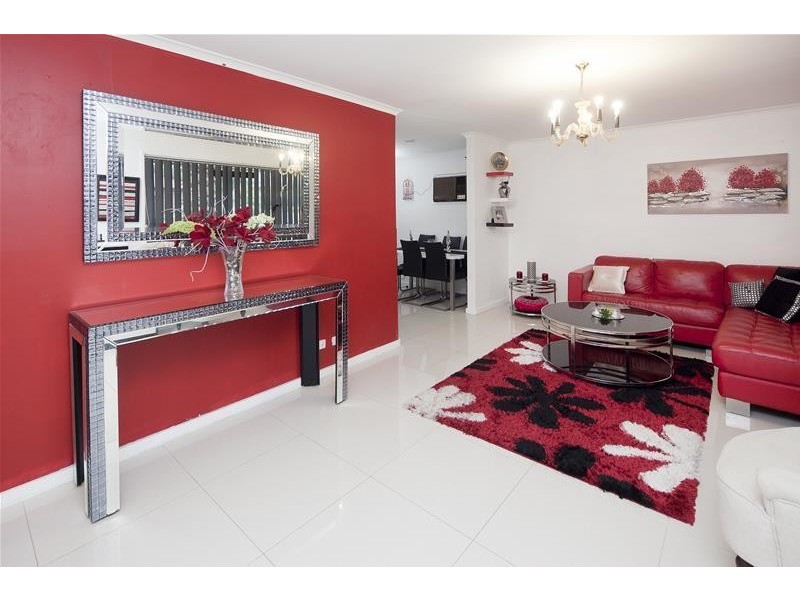 13 Rhonda Close, Endeavour Hills VIC 3802