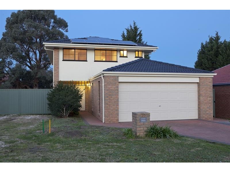 35 Lawson Way, Endeavour Hills VIC 3802