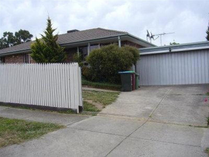 12 Mildura Crescent, Endeavour Hills VIC 3802