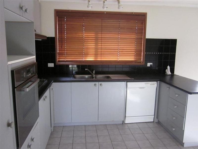 12 Mildura Crescent, Endeavour Hills VIC 3802