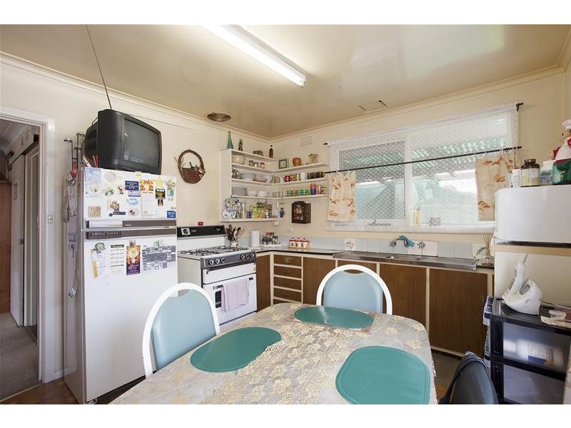 1 Victor Avenue, Dandenong North VIC 3175