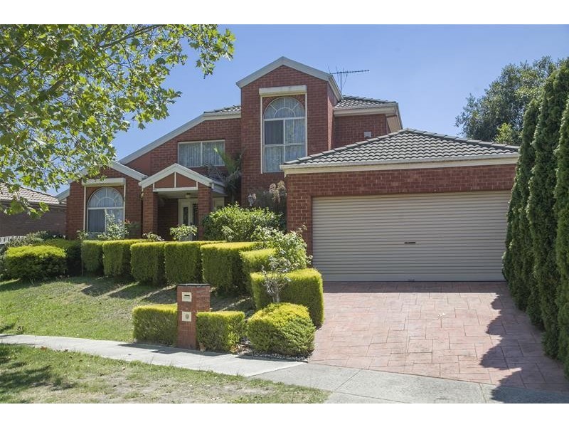 2 Barnsley Drive, Endeavour Hills VIC 3802