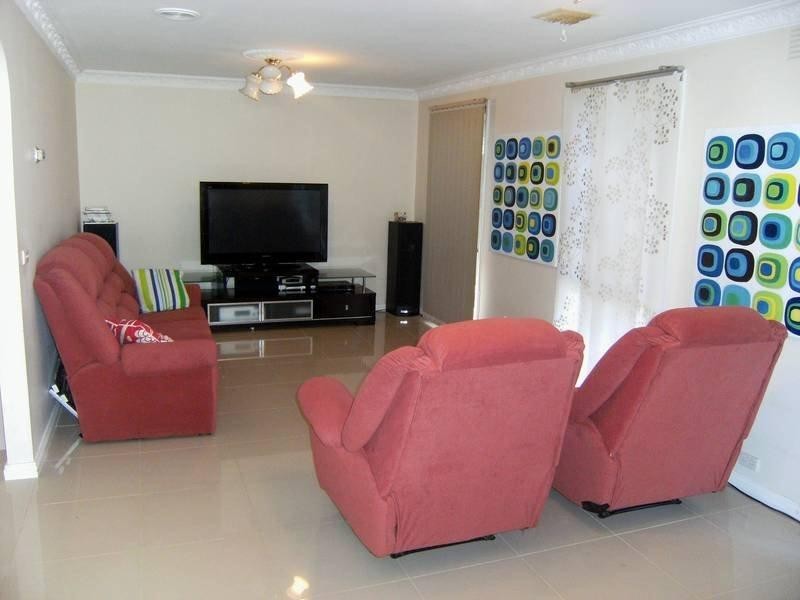 8 Bedford Court, Endeavour Hills VIC 3802