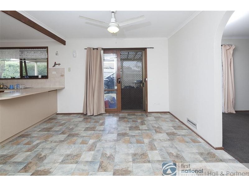 2 Sapphire Drive, Hampton Park VIC 3976