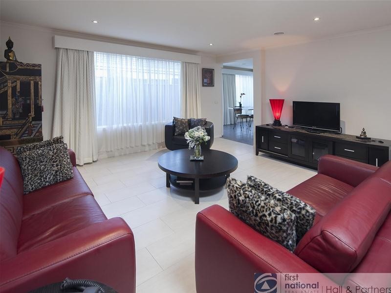 49 Keylana Drive, Keysborough VIC 3173