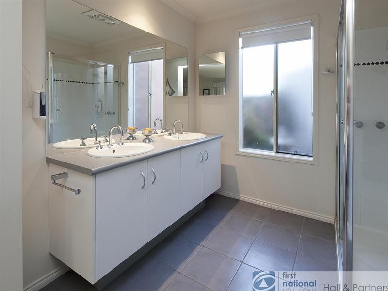 49 Keylana Drive, Keysborough VIC 3173