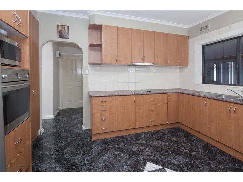 12 Elray Avenue, Dandenong VIC 3175