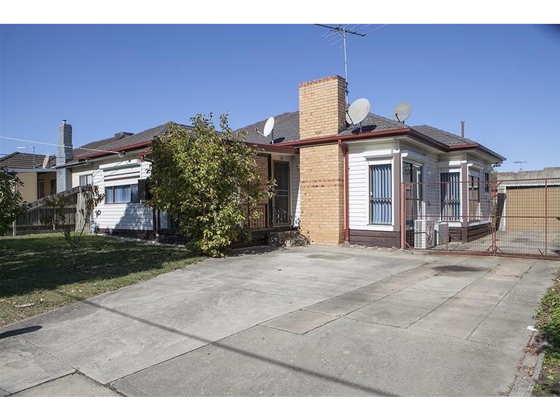 12 Elray Avenue, Dandenong VIC 3175