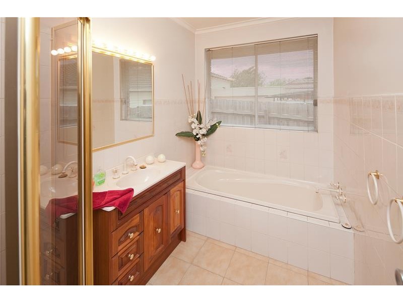 94 Princes Highway, Hallam VIC 3803