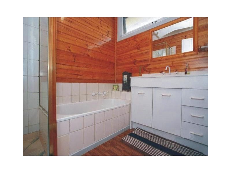 23 Rawdon Hill Drive, Dandenong North VIC 3175