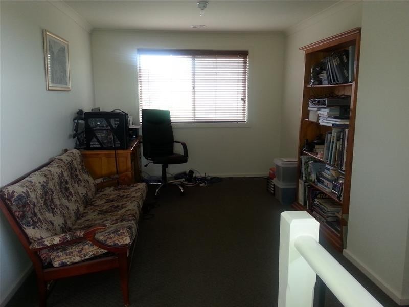 2 Barrier Reef Circuit, Endeavour Hills VIC 3802